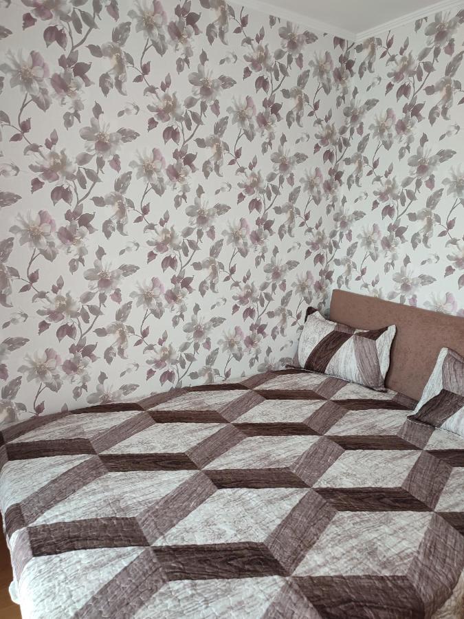 Larix Apartman Sárvár Exteriér fotografie