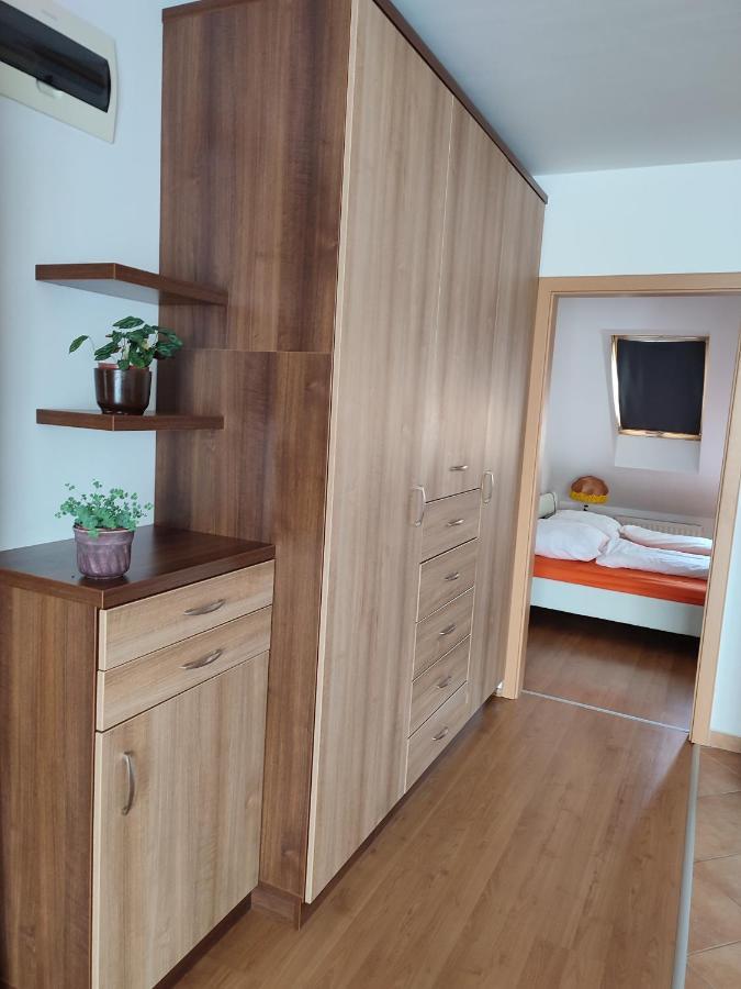 Larix Apartman Sárvár Exteriér fotografie