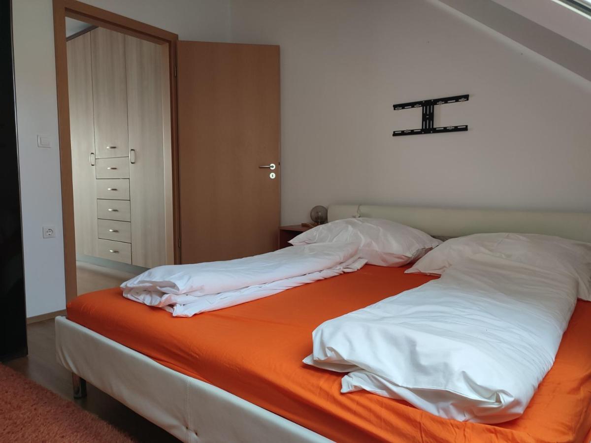 Larix Apartman Sárvár Exteriér fotografie